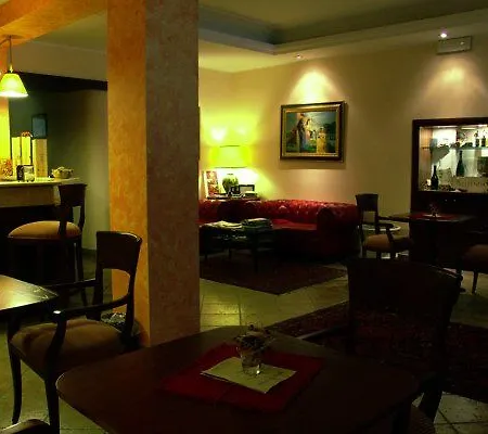 Gangi Hotel