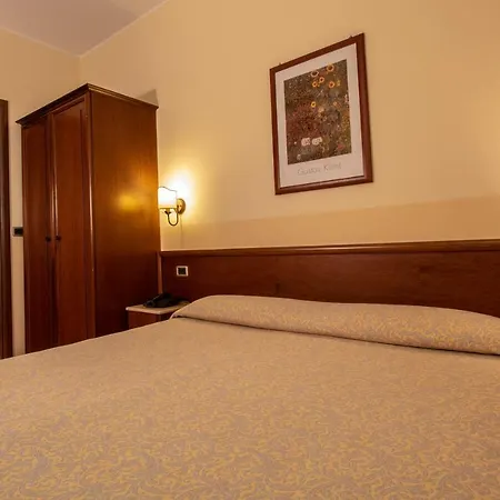 Gangi Hotel