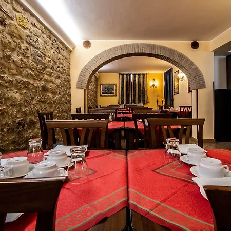 Hotel Gangi 3*